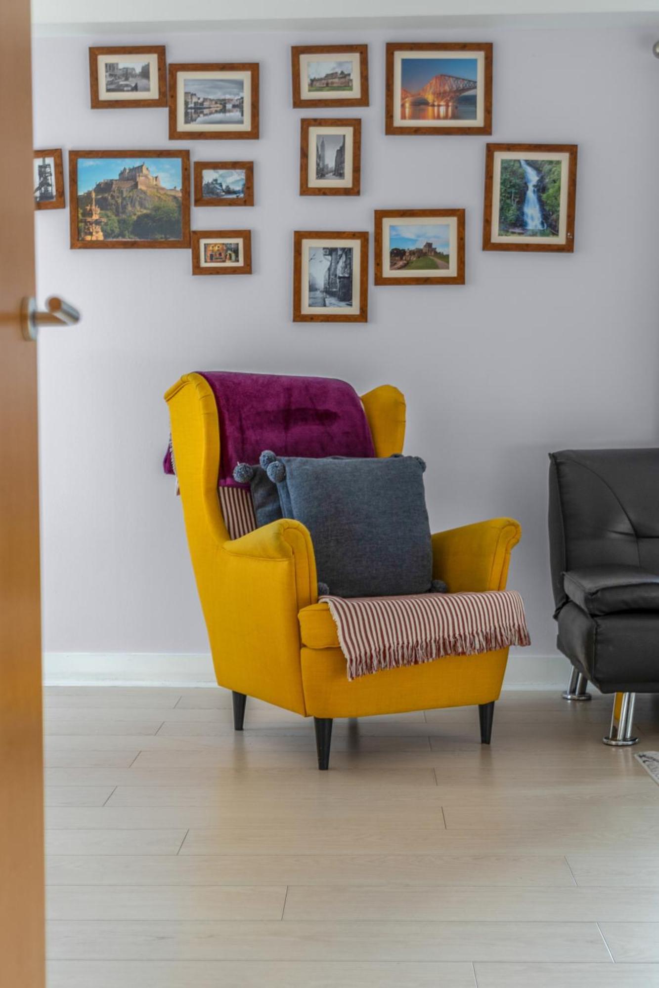 Gorgeous Old Town Hideaway Apartment Edinburgh Bagian luar foto