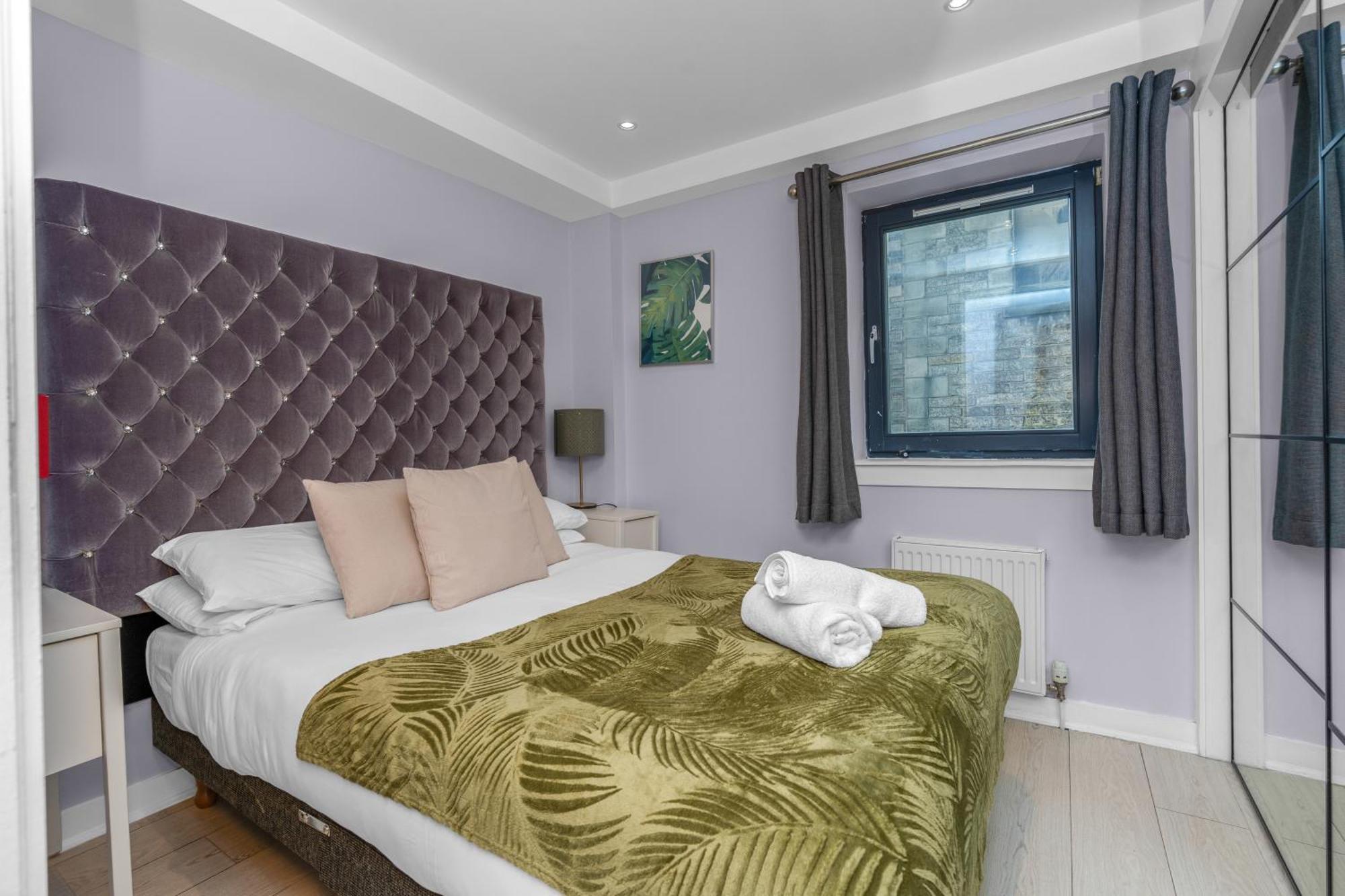 Gorgeous Old Town Hideaway Apartment Edinburgh Bagian luar foto